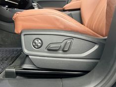 AUDI Q5 2.0 TFSI S LINE BLACK QUATTRO 2021/2022 ÓTIMA CAR FLORES DA CUNHA / Carros no Vale