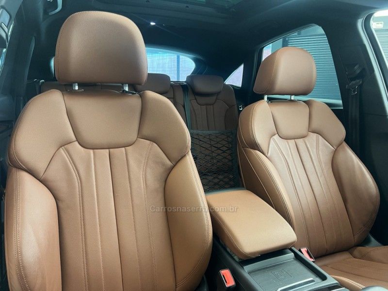 AUDI Q5 2.0 TFSI S LINE BLACK QUATTRO 2021/2022 ÓTIMA CAR FLORES DA CUNHA / Carros no Vale