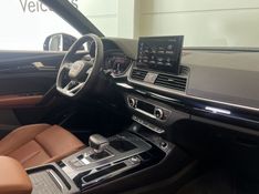 AUDI Q5 2.0 TFSI S LINE BLACK QUATTRO 2021/2022 ÓTIMA CAR FLORES DA CUNHA / Carros no Vale