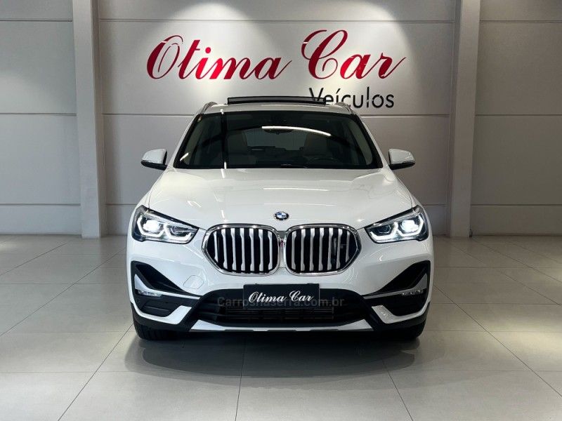 BMW X1 2.0 16V TURBO ACTIVEFLEX SDRIVE20I X-LINE 2022/2022 ÓTIMA CAR FLORES DA CUNHA / Carros no Vale