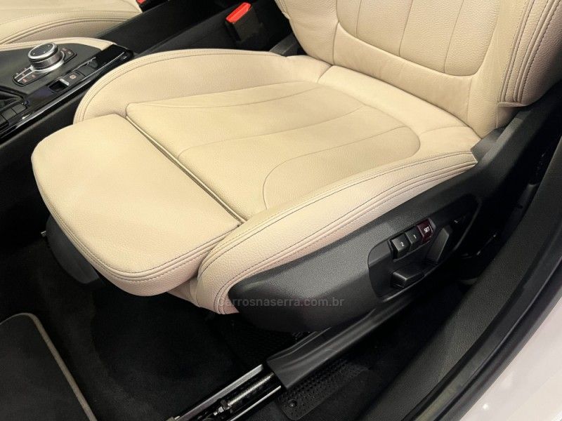 BMW X1 2.0 16V TURBO ACTIVEFLEX SDRIVE20I X-LINE 2022/2022 ÓTIMA CAR FLORES DA CUNHA / Carros no Vale