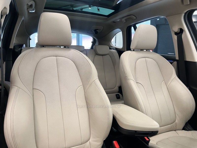 BMW X1 2.0 16V TURBO ACTIVEFLEX SDRIVE20I X-LINE 2022/2022 ÓTIMA CAR FLORES DA CUNHA / Carros no Vale