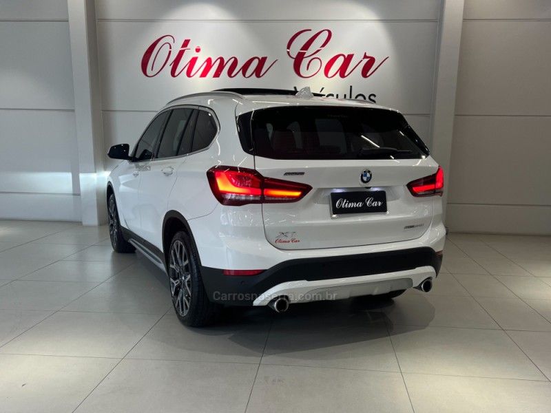 BMW X1 2.0 16V TURBO ACTIVEFLEX SDRIVE20I X-LINE 2022/2022 ÓTIMA CAR FLORES DA CUNHA / Carros no Vale