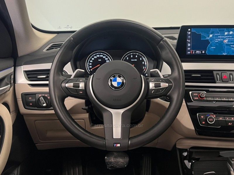 BMW X1 2.0 16V TURBO ACTIVEFLEX SDRIVE20I X-LINE 2022/2022 ÓTIMA CAR FLORES DA CUNHA / Carros no Vale