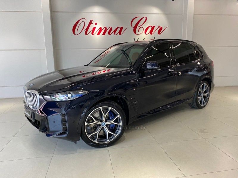 BMW X5 3.0 XDRIVE50E TURBO M SPORT HÍBRIDO 2025/2025 ÓTIMA CAR FLORES DA CUNHA / Carros no Vale