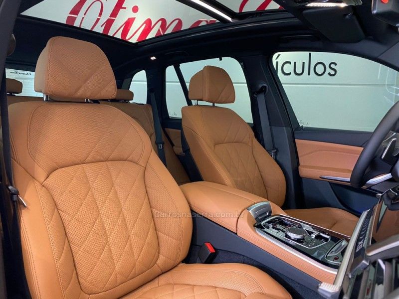 BMW X5 3.0 XDRIVE50E TURBO M SPORT HÍBRIDO 2025/2025 ÓTIMA CAR FLORES DA CUNHA / Carros no Vale