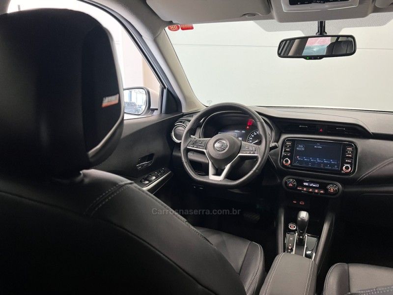 NISSAN KICKS 1.6 EXCLUSIVE 16V 2021/2022 ÓTIMA CAR FLORES DA CUNHA / Carros no Vale