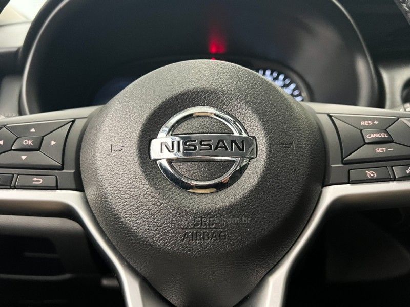 NISSAN KICKS 1.6 EXCLUSIVE 16V 2021/2022 ÓTIMA CAR FLORES DA CUNHA / Carros no Vale