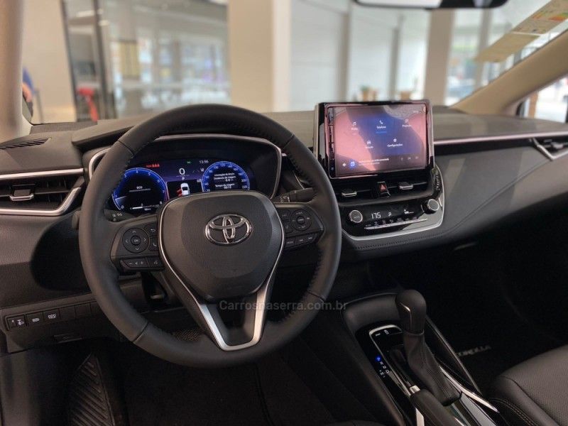 TOYOTA COROLLA 2.0 XEI 16V 2025/2025 ÓTIMA CAR FLORES DA CUNHA / Carros no Vale