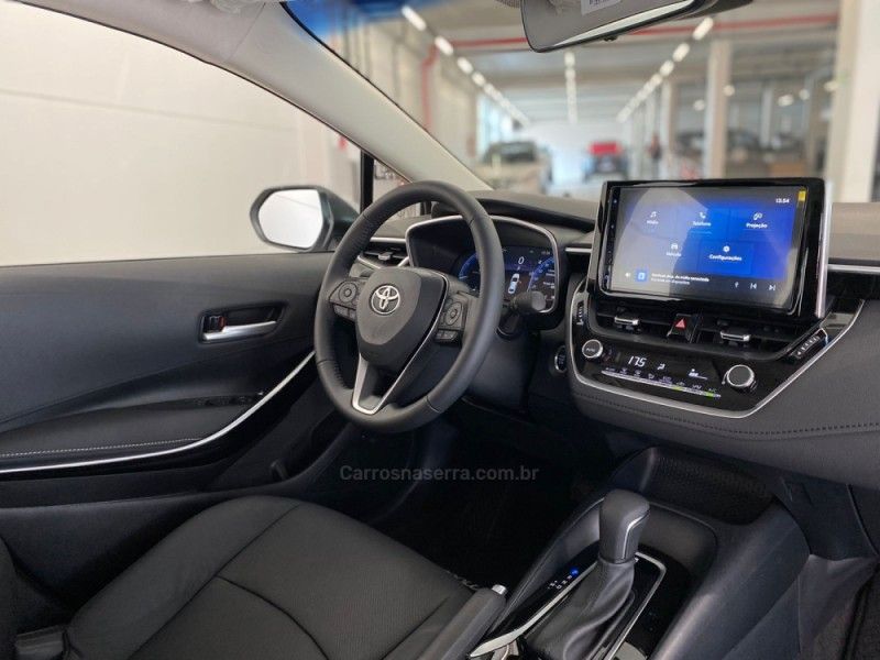 TOYOTA COROLLA 2.0 XEI 16V 2025/2025 ÓTIMA CAR FLORES DA CUNHA / Carros no Vale