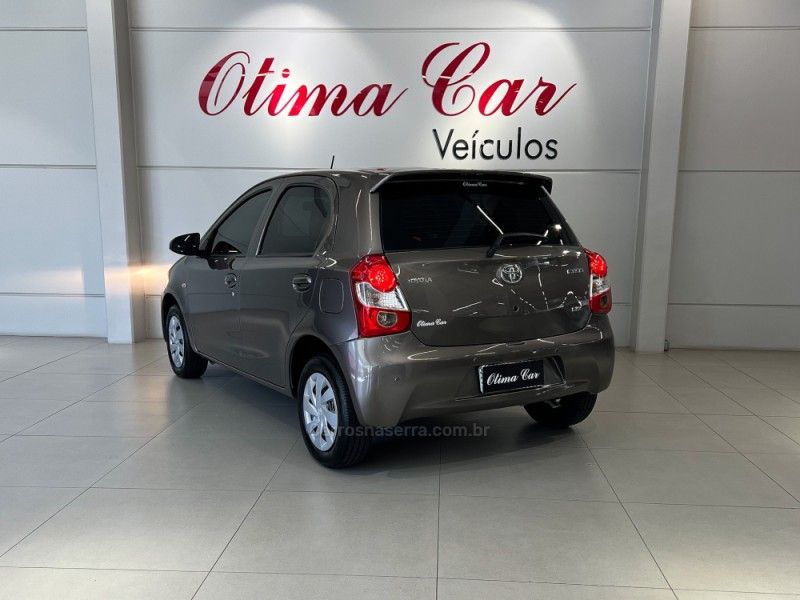 TOYOTA ETIOS 1.3 X 16V 2016/2017 ÓTIMA CAR FLORES DA CUNHA / Carros no Vale