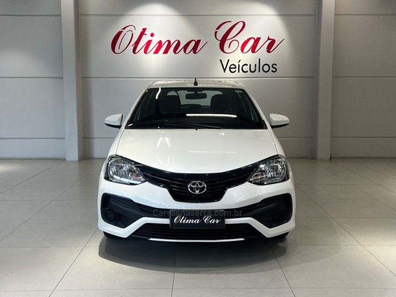 TOYOTA ETIOS 1.3 X 16V 2020/2021 ÓTIMA CAR FLORES DA CUNHA / Carros no Vale