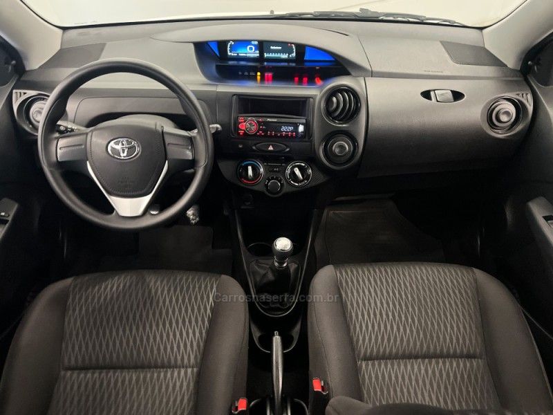 TOYOTA ETIOS 1.3 X 16V 2020/2021 ÓTIMA CAR FLORES DA CUNHA / Carros no Vale