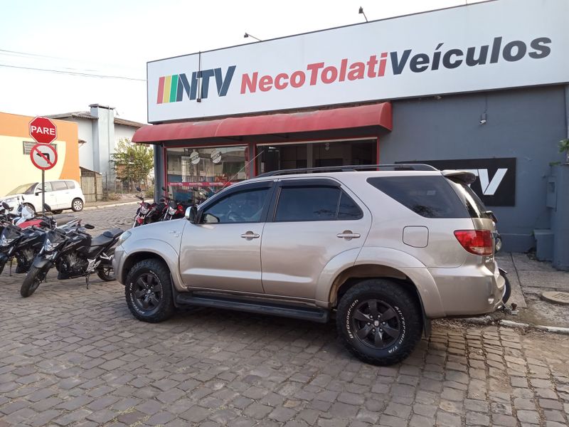 Toyota Hilux Sw4 Srv D4-d 4×4 3.0 Tdi Dies 2008/2008 NECO TOLATI VEÍCULOS VENÂNCIO AIRES / Carros no Vale
