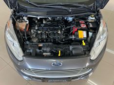 FORD FIESTA 1.6 SE SEDAN 16V 2014/2014 CIMIRRO AUTOMÓVEIS TAQUARA / Carros no Vale