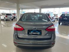 FORD FIESTA 1.6 SE SEDAN 16V 2014/2014 CIMIRRO AUTOMÓVEIS TAQUARA / Carros no Vale