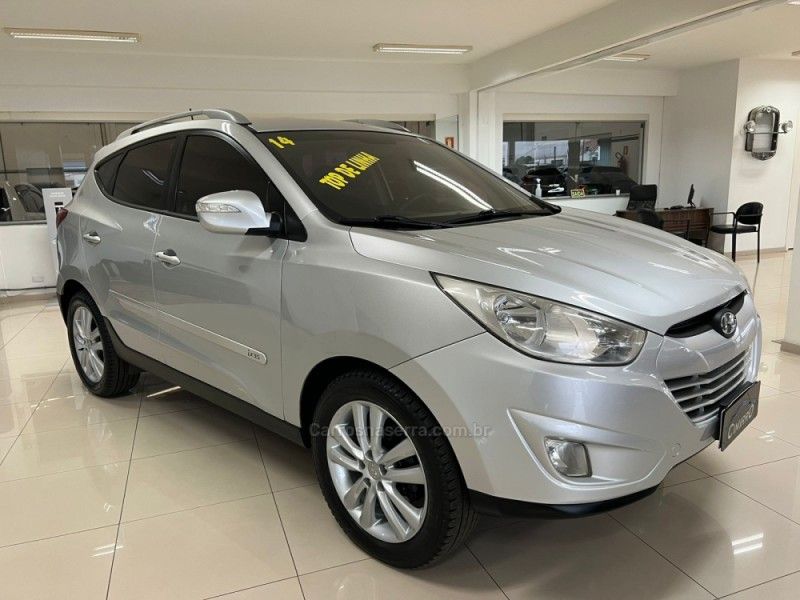 HYUNDAI IX35 2.0 16V 2013/2014 CIMIRRO AUTOMÓVEIS TAQUARA / Carros no Vale