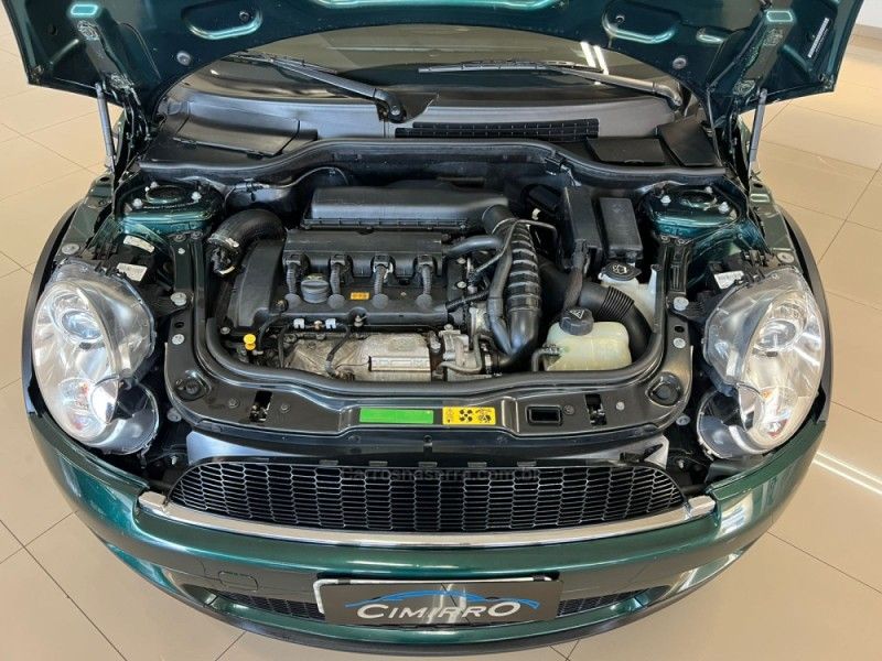 MINI COOPER 1.6 S 16V TURBO 2010/2010 CIMIRRO AUTOMÓVEIS TAQUARA / Carros no Vale