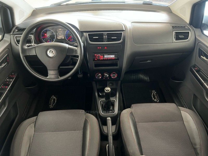 VOLKSWAGEN FOX 1.6 MI PRIME 8V 2010/2011 CIMIRRO AUTOMÓVEIS TAQUARA / Carros no Vale