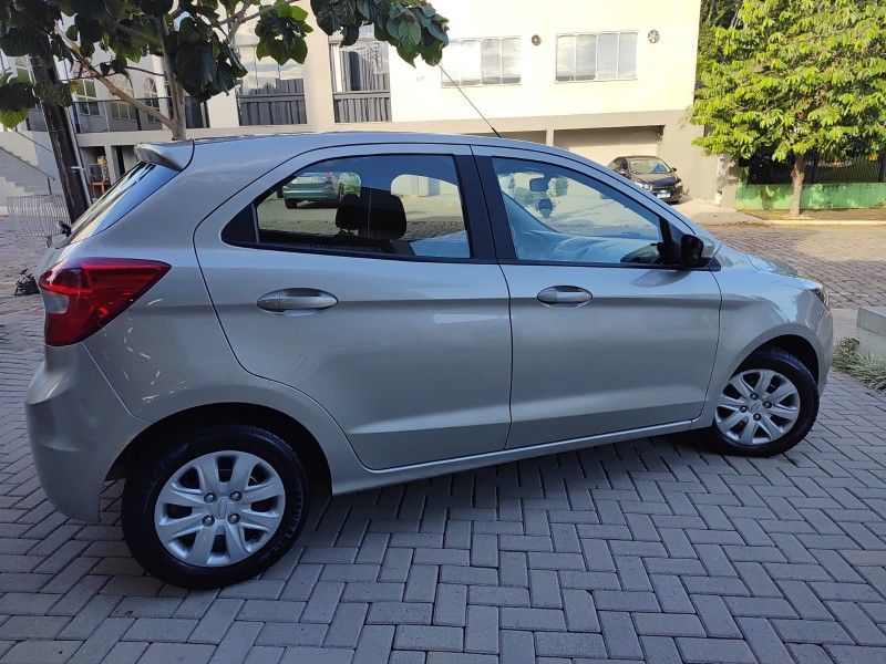 FORD KA 1.0 SE PLUS 12V 2018/2018 AWD MULTIMARCAS LAJEADO / Carros no Vale