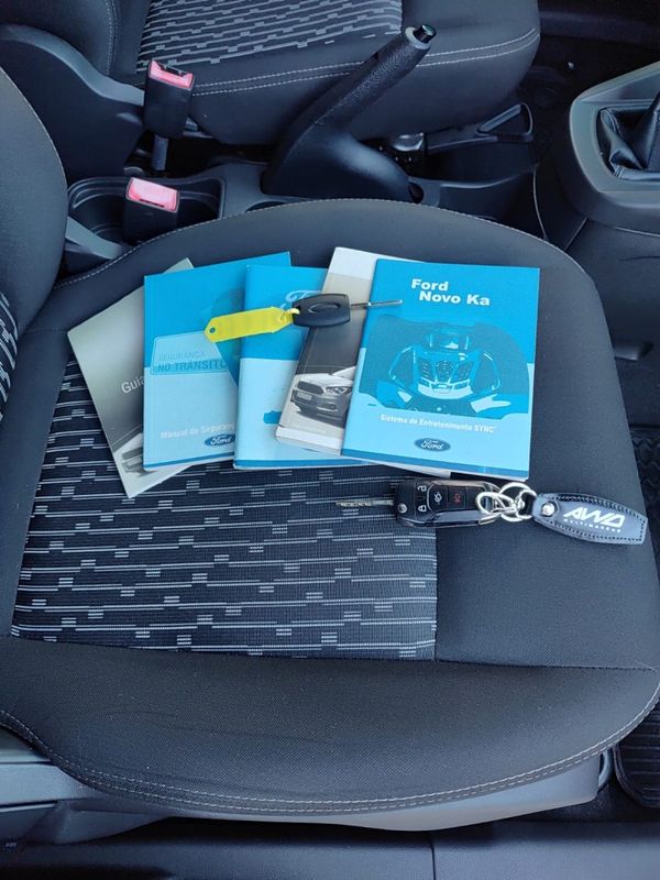 FORD KA 1.0 SE PLUS 12V 2018/2018 AWD MULTIMARCAS LAJEADO / Carros no Vale
