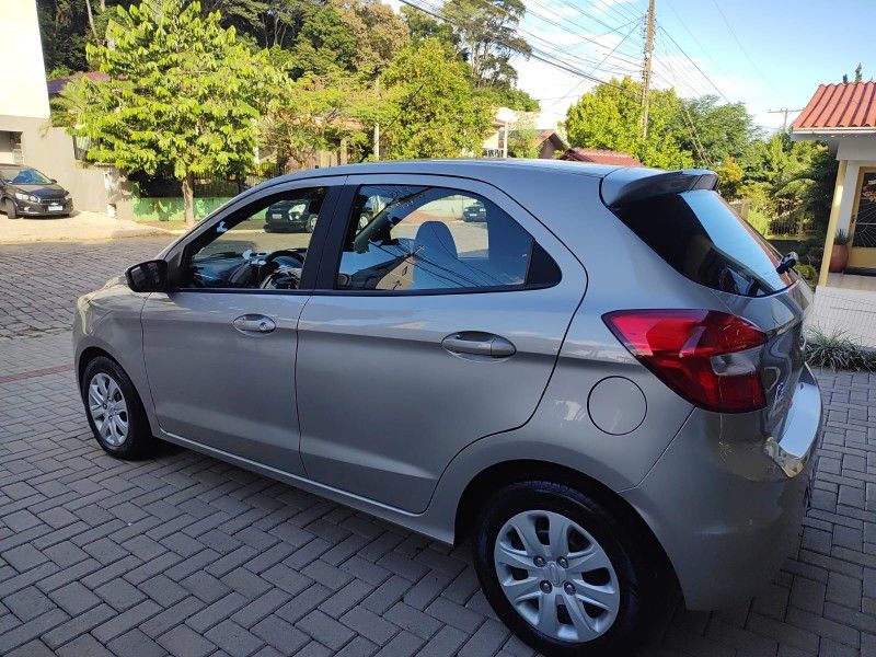FORD KA 1.0 SE PLUS 12V 2018/2018 AWD MULTIMARCAS LAJEADO / Carros no Vale