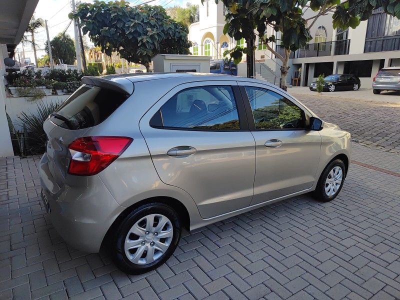 FORD KA 1.0 SE PLUS 12V 2018/2018 AWD MULTIMARCAS LAJEADO / Carros no Vale