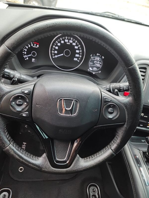 HONDA HR-V 1.8 16V EXL 2015/2016 AWD MULTIMARCAS LAJEADO / Carros no Vale