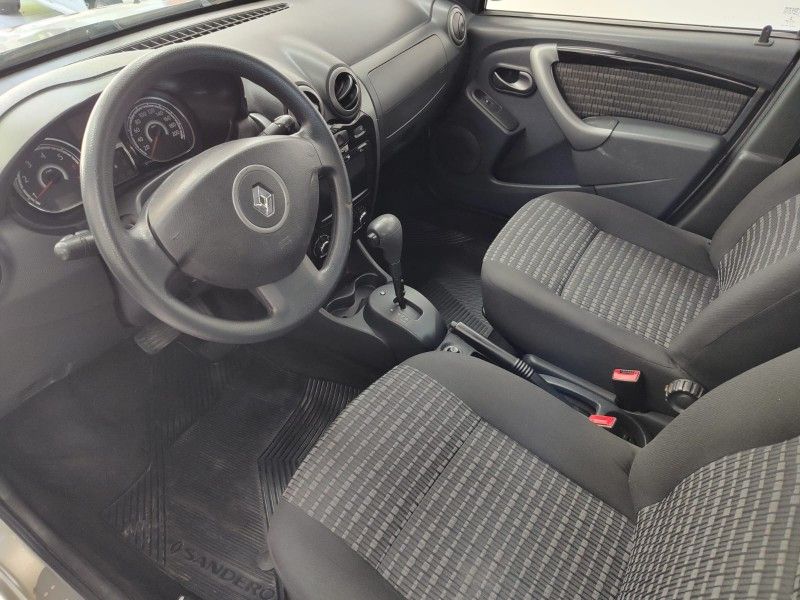 RENAULT SANDERO 1.6 PRIVILÉGE 16V 2013/2013 AWD MULTIMARCAS LAJEADO / Carros no Vale