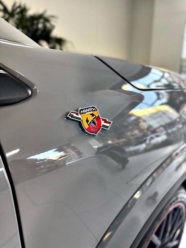 FIAT FASTBACK 1.3 ABARTH 270 TURBO 2024/2024 ANDRIGO VEÍCULOS CAXIAS DO SUL / Carros no Vale