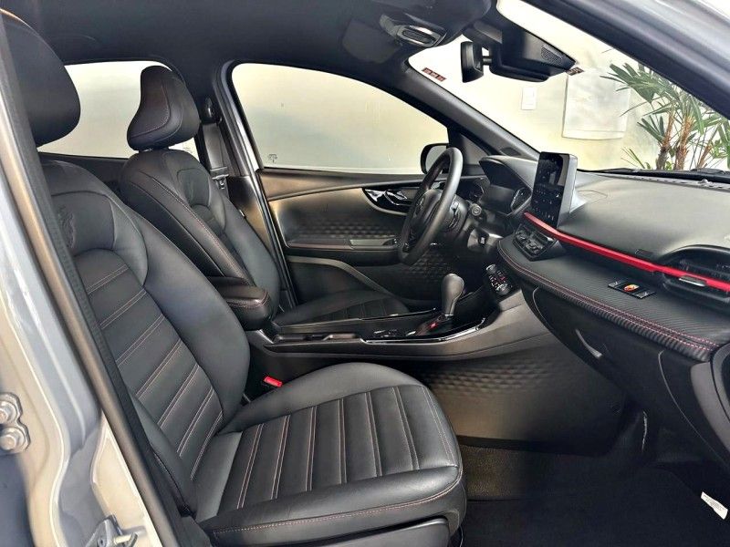 FIAT FASTBACK 1.3 ABARTH 270 TURBO 2024/2024 ANDRIGO VEÍCULOS CAXIAS DO SUL / Carros no Vale