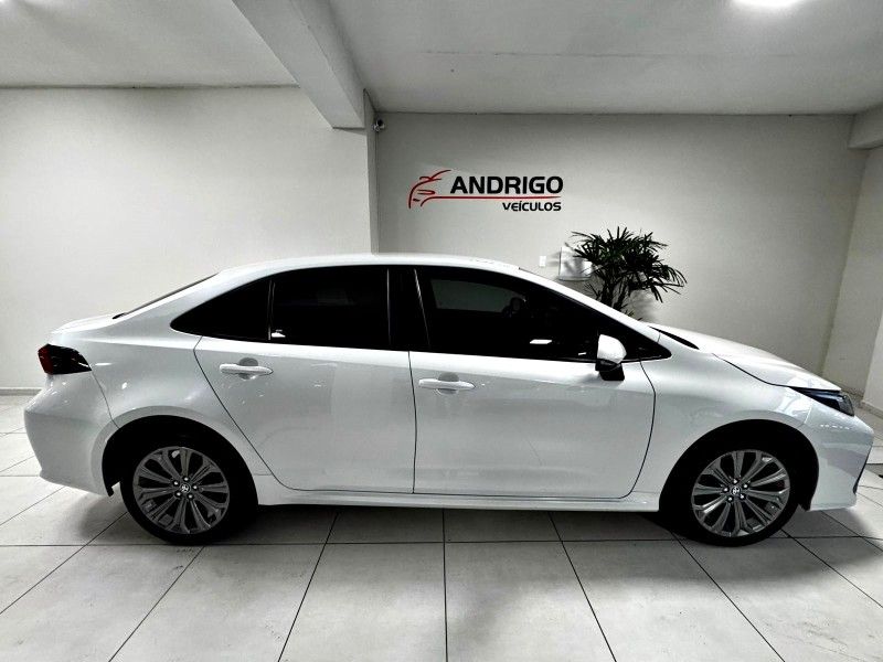TOYOTA COROLLA 2.0 XEI 16V 2021/2022 ANDRIGO VEÍCULOS CAXIAS DO SUL / Carros no Vale