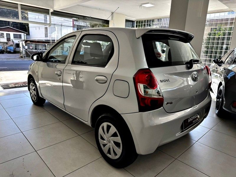TOYOTA ETIOS 1.3 X 16V 2015/2015 ANDRIGO VEÍCULOS CAXIAS DO SUL / Carros no Vale