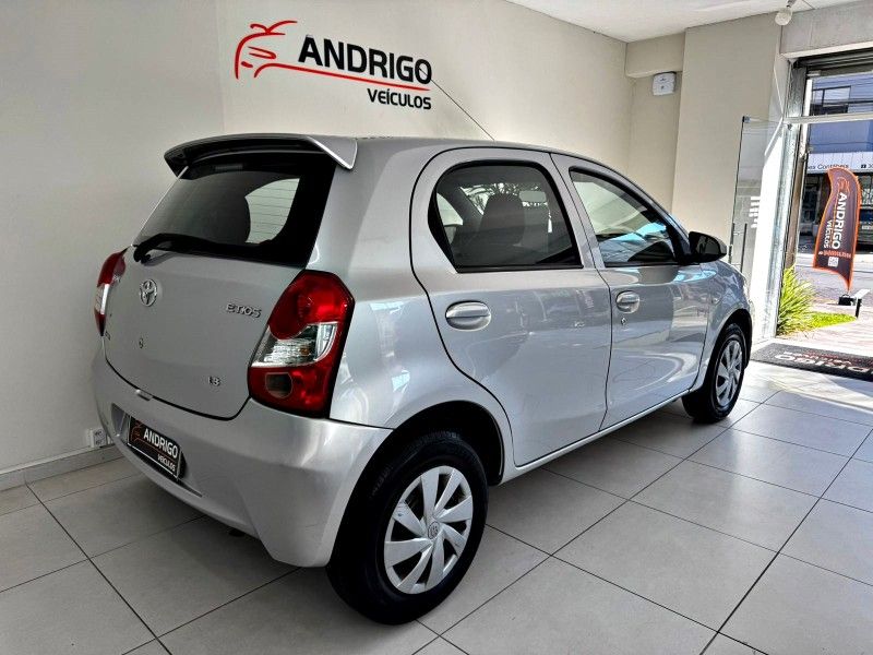 TOYOTA ETIOS 1.3 X 16V 2015/2015 ANDRIGO VEÍCULOS CAXIAS DO SUL / Carros no Vale