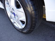 FORD FIESTA 1.6 ROCAM SE PLUS SEDAN 8V 2012/2012 BOURSCHEID CARROS E MOTOS SANTA CLARA DO SUL / Carros no Vale