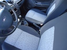 FORD FIESTA 1.6 ROCAM SE PLUS SEDAN 8V 2012/2012 BOURSCHEID CARROS E MOTOS SANTA CLARA DO SUL / Carros no Vale