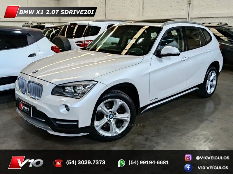 BMW X1 2.0 16V TURBO ACTIVEFLEX SDRIVE20I 2015/2015 V10 VEÍCULOS CAXIAS DO SUL / Carros no Vale