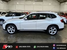 BMW X1 2.0 16V TURBO ACTIVEFLEX SDRIVE20I 2015/2015 V10 VEÍCULOS CAXIAS DO SUL / Carros no Vale