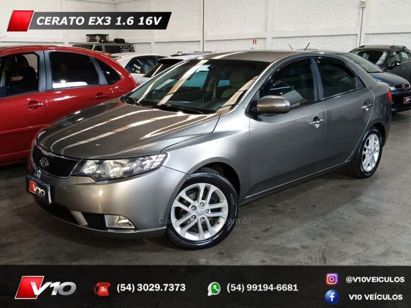 KIA CERATO 1.6 SX3 16V 2011/2012 V10 VEÍCULOS CAXIAS DO SUL / Carros no Vale