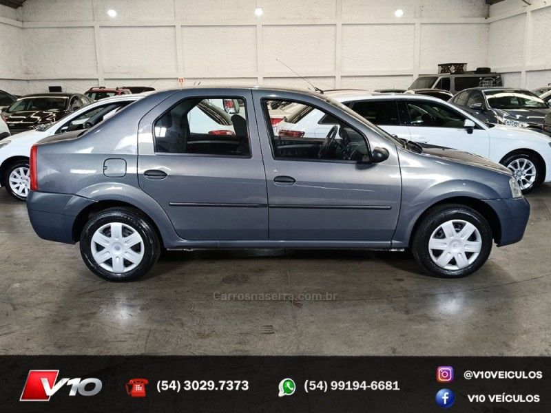RENAULT LOGAN 1.6 EXPRESSION 8V 2008/2009 V10 VEÍCULOS CAXIAS DO SUL / Carros no Vale