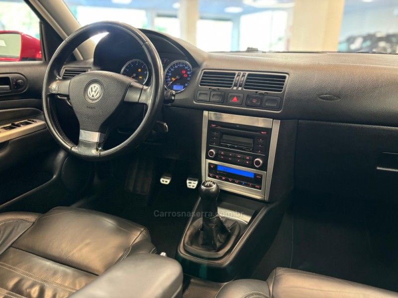 VOLKSWAGEN GOLF 1.6 MI SPORTLINE 8V 2010/2011 LUIGGI AUTOMÓVEIS CARLOS BARBOSA / Carros no Vale