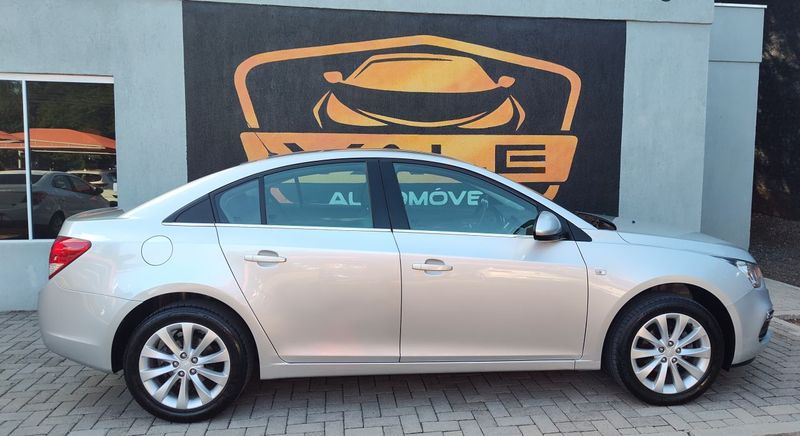 CHEVROLET CRUZE LT 1.8 16V FlexPower 2016/2016 VALE AUTOMÓVEIS LAJEADO / Carros no Vale