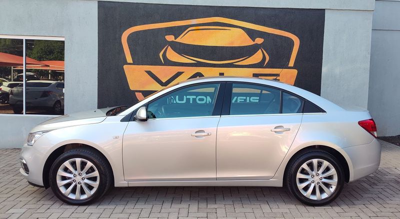 CHEVROLET CRUZE LT 1.8 16V FlexPower 2016/2016 VALE AUTOMÓVEIS LAJEADO / Carros no Vale