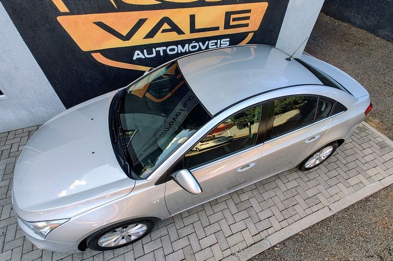 CHEVROLET CRUZE LT 1.8 16V FlexPower 2016/2016 VALE AUTOMÓVEIS LAJEADO / Carros no Vale