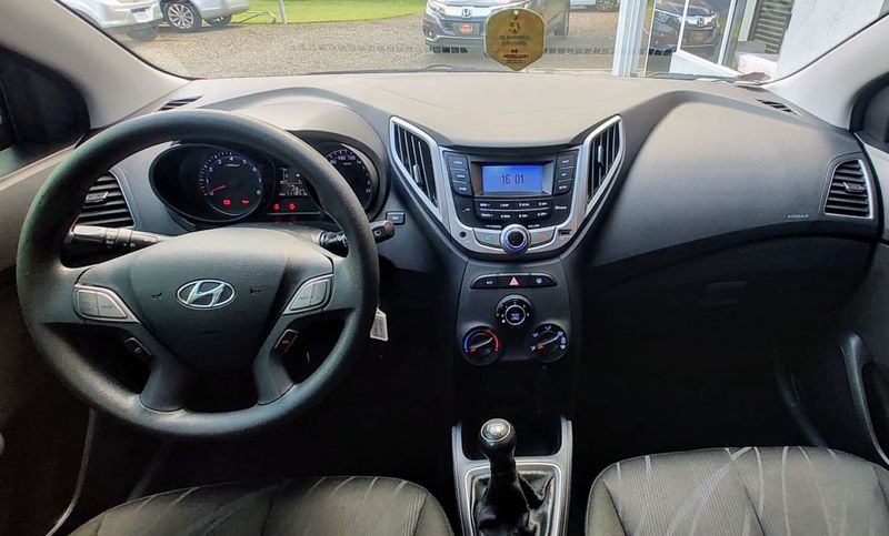 Hyundai HB20 Comf./C.Plus/C.Style 1.0 12V 2013/2014 VALE AUTOMÓVEIS LAJEADO / Carros no Vale
