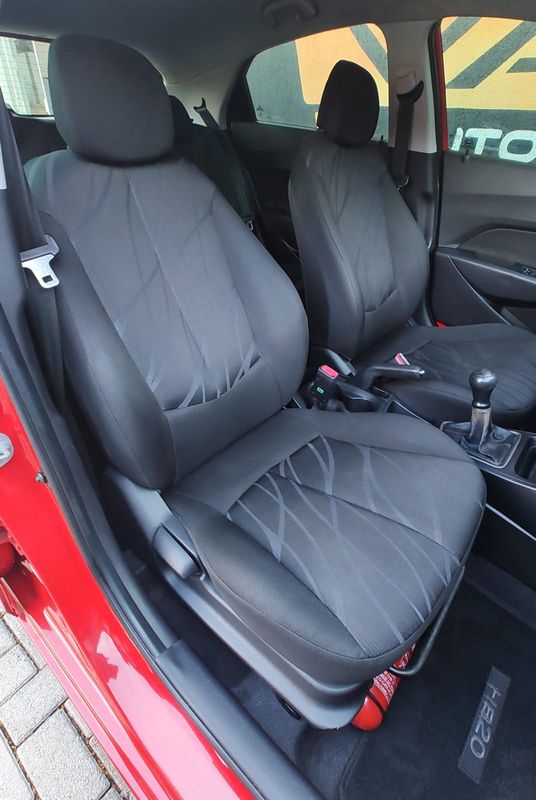 Hyundai HB20 Comf./C.Plus/C.Style 1.0 12V 2013/2014 VALE AUTOMÓVEIS LAJEADO / Carros no Vale