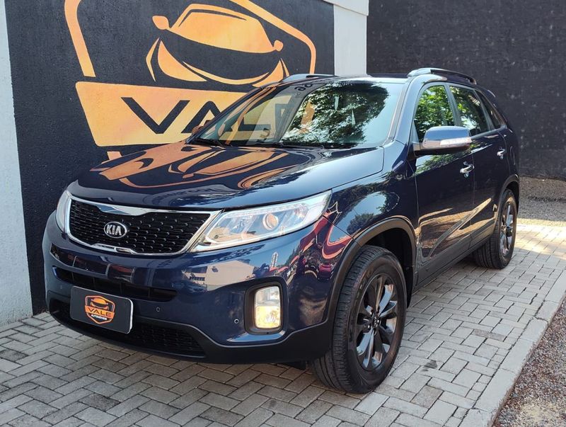 KIA Sorento 2.4 16V 4×2 2013/2014 VALE AUTOMÓVEIS LAJEADO / Carros no Vale