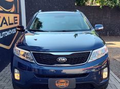 KIA Sorento 2.4 16V 4×2 2013/2014 VALE AUTOMÓVEIS LAJEADO / Carros no Vale