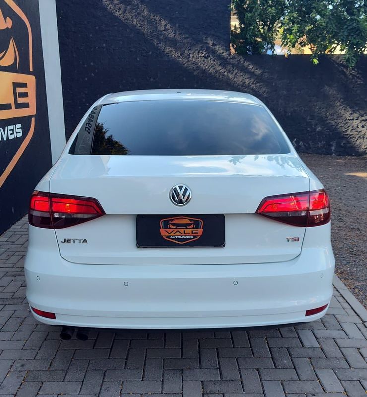 VOLKSWAGEN JETTA Comfortline 1.4 TSI 16V 2016/2017 VALE AUTOMÓVEIS LAJEADO / Carros no Vale
