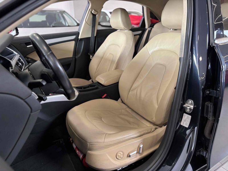 AUDI A4 1.8 TFSI AMBIENTE MULTITRONIC 2015/2015 LEHMEN VEÍCULOS VENÂNCIO AIRES / Carros no Vale